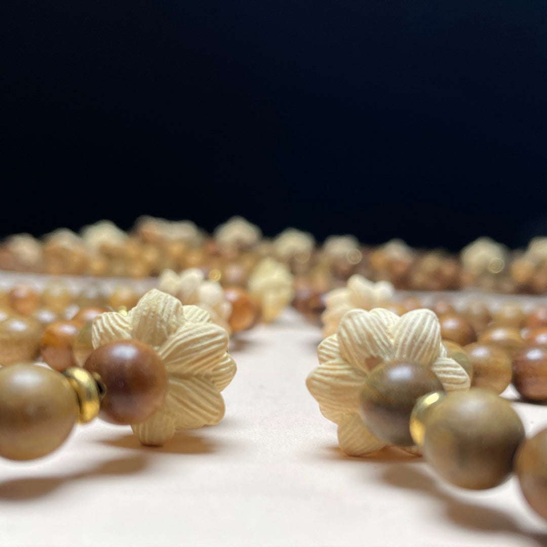 ๐ฟ | Buddha Bloom | Green Sandalwood Lotus Bracelet