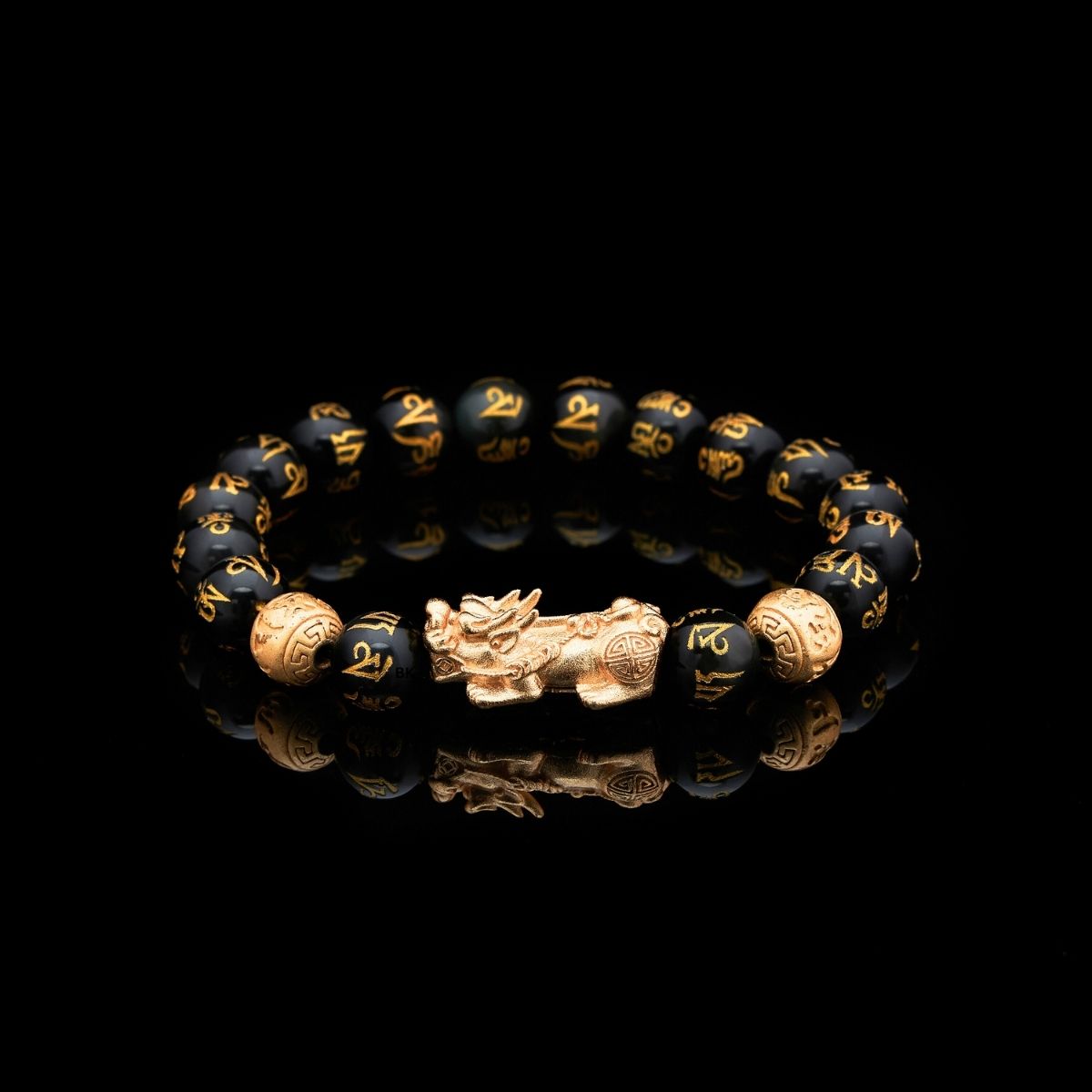 Feng Shui Pixiu Black Obsidian Bracelet — detail closeup